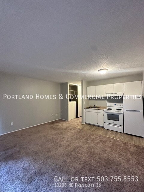 Building Photo - 10235 NE Prescott St