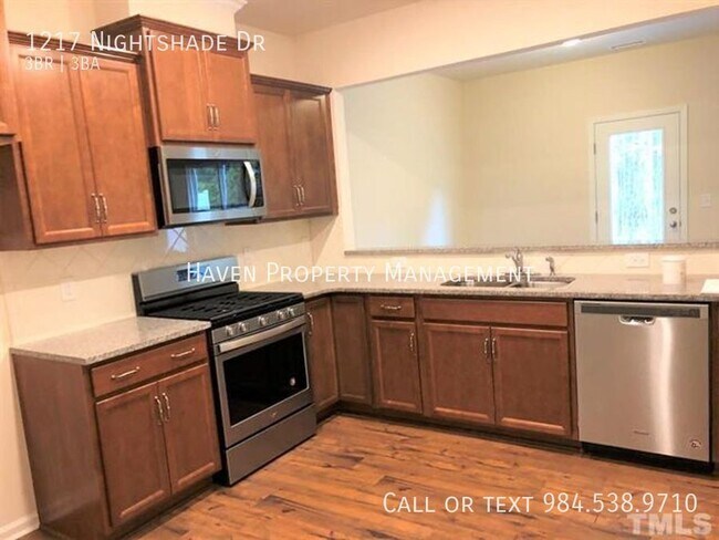 Building Photo - 1217 Nightshade Dr