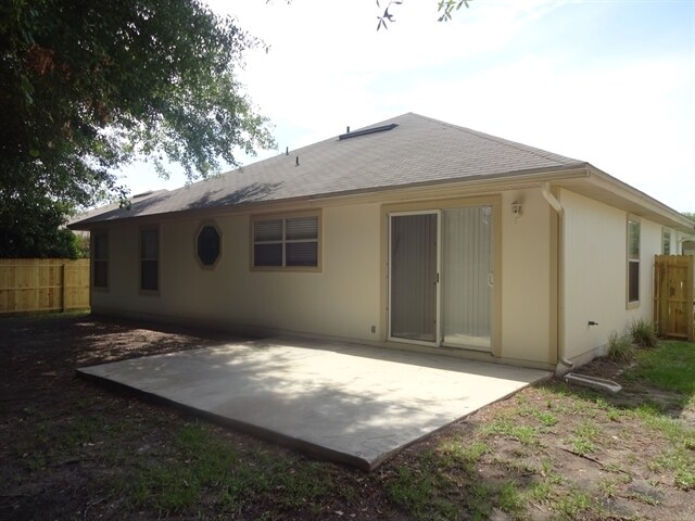 Building Photo - 7893 Steamboat Springs Dr