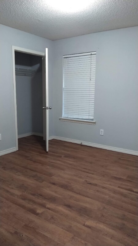 Building Photo - 8046 Brookside Ln