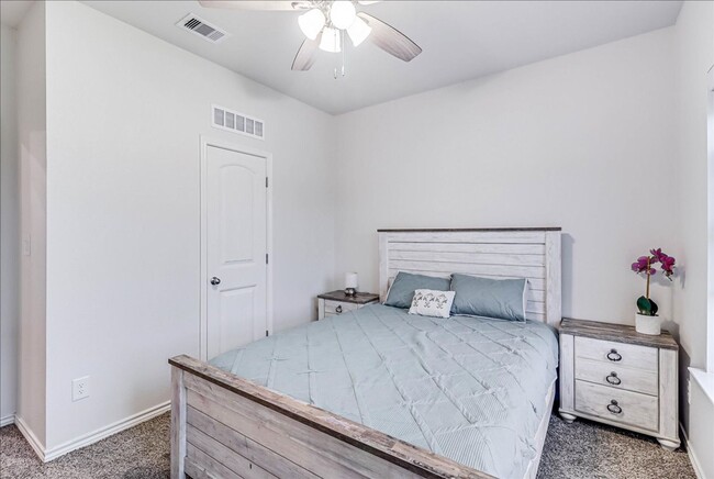 Building Photo - 7938 Fort Griffen Dr