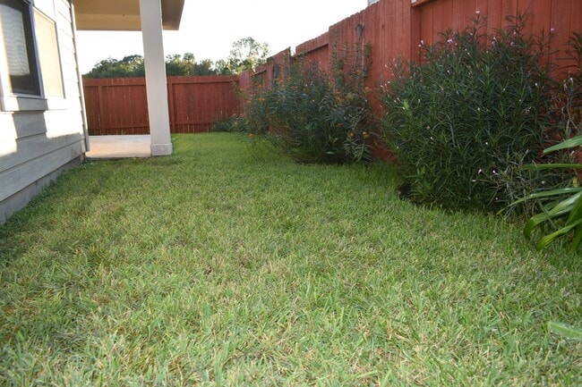 Building Photo - 3526 Lily Ranch Dr