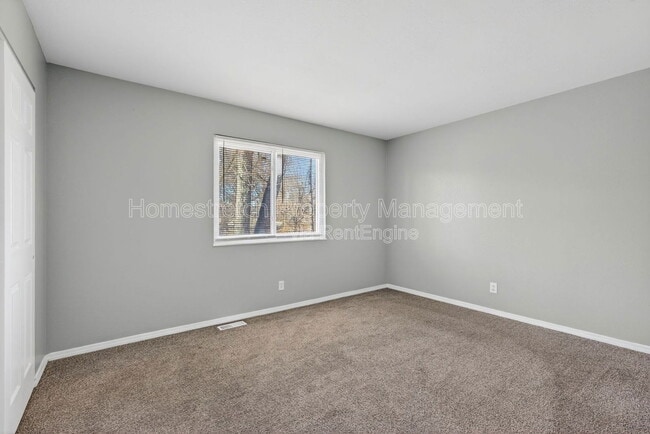 Building Photo - 2515 Valley Brook Dr