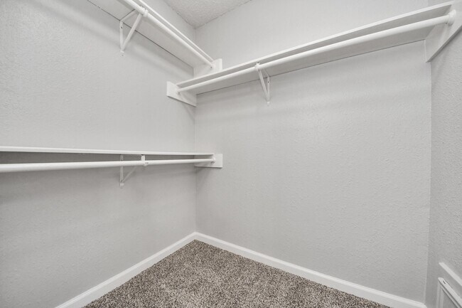 Building Photo - 16714 Britford