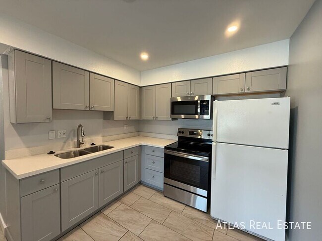 Primary Photo - 2540 N 17th Way