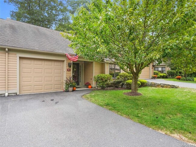 Building Photo - 912 Heritage Hills