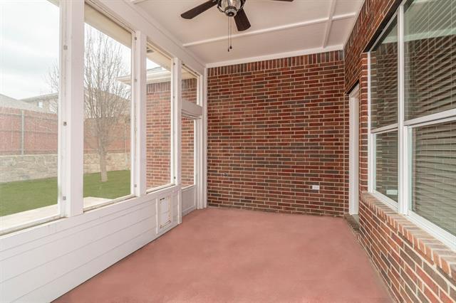 Building Photo - 413 Hawk Dr