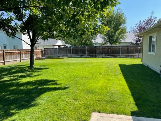 Building Photo - 10086 W Antietam St