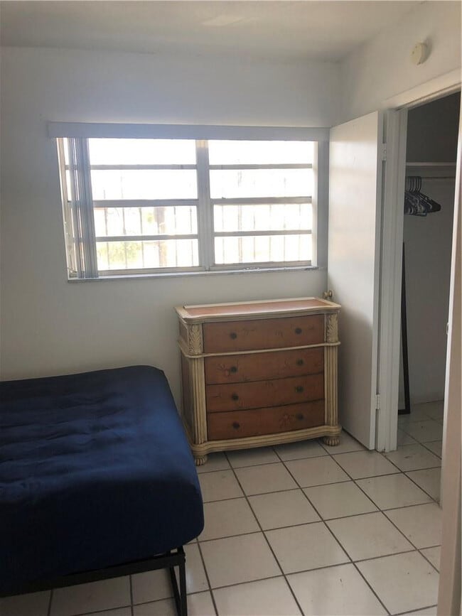 Building Photo - 21 SW 109th Ave