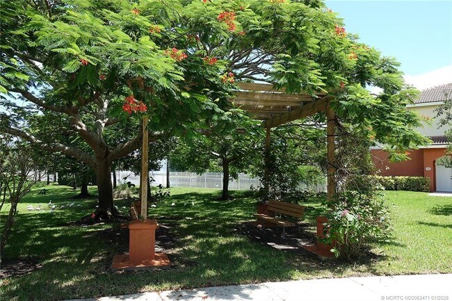 Building Photo - 49 SE Sedona Cir