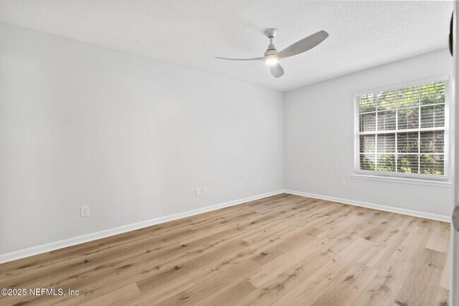 Building Photo - 1778 Providence Hollow Ln