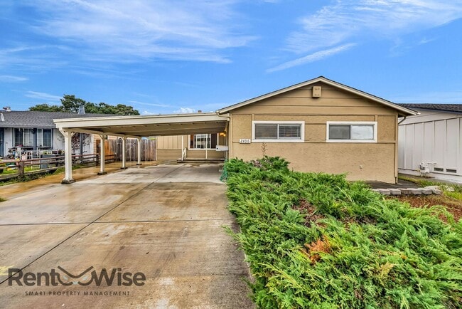 Building Photo - 2406 Kehoe Ave