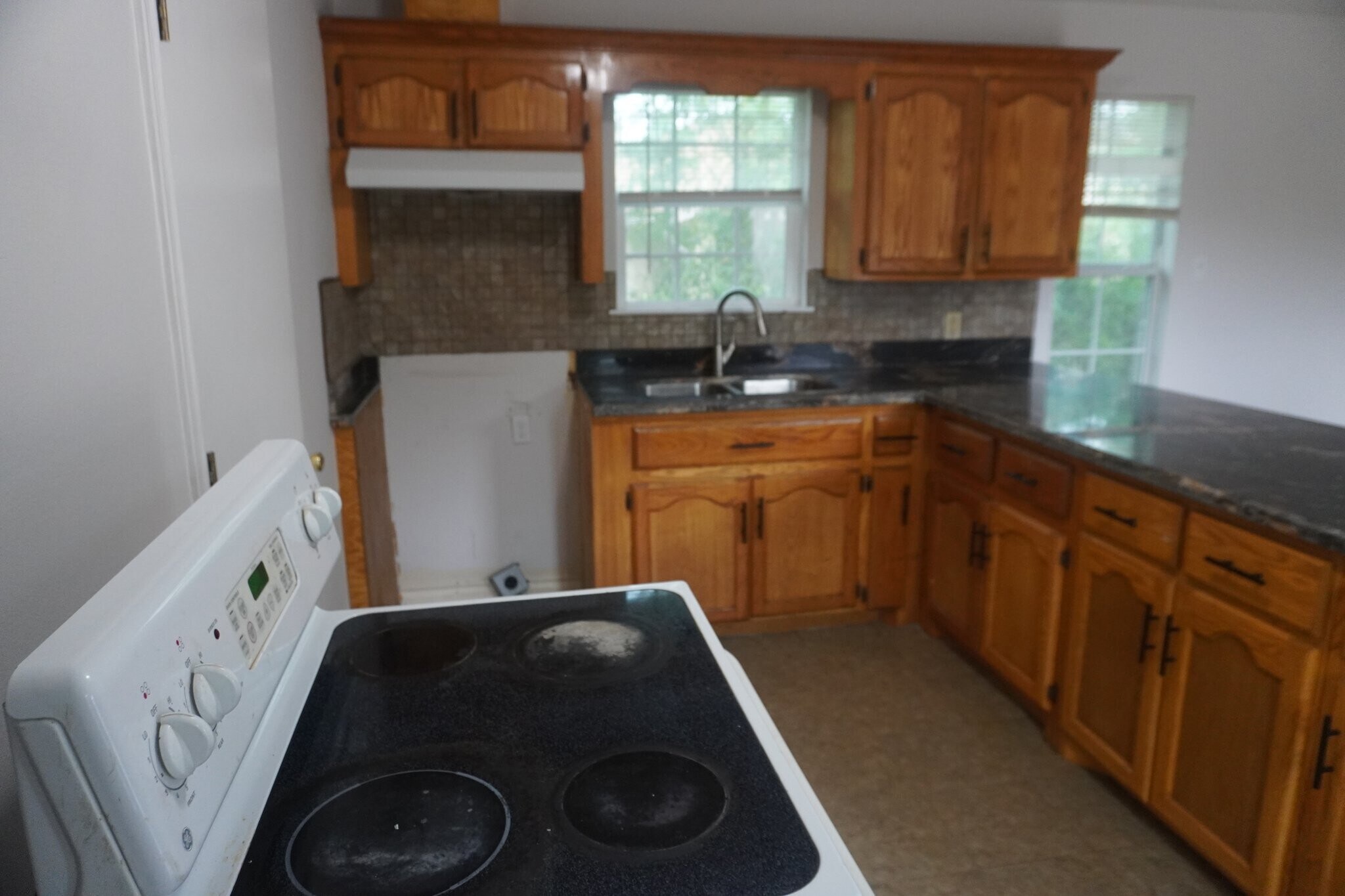 Building Photo - 1306 N Moorefield Rd