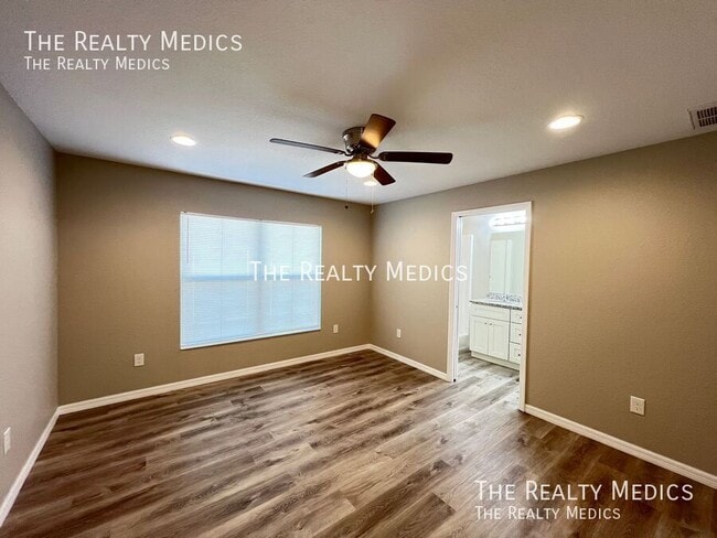 Building Photo - 405 Malauka Loop