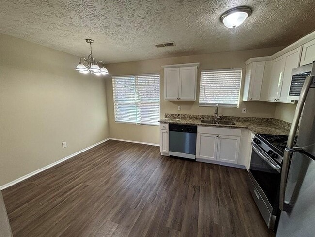 Building Photo - 3972 Glenwood Downs Ln