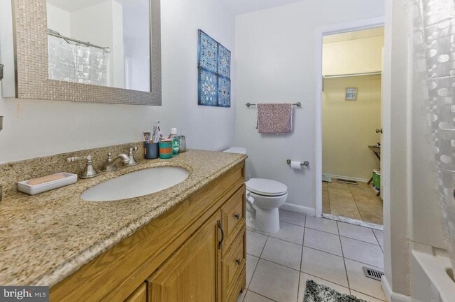 Building Photo - 56 Dover Dr