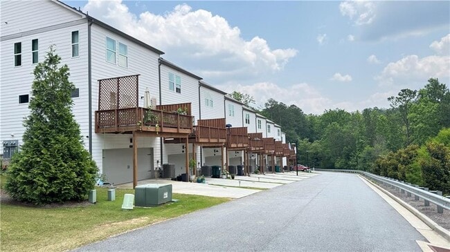 Building Photo - 285 Vista Ln