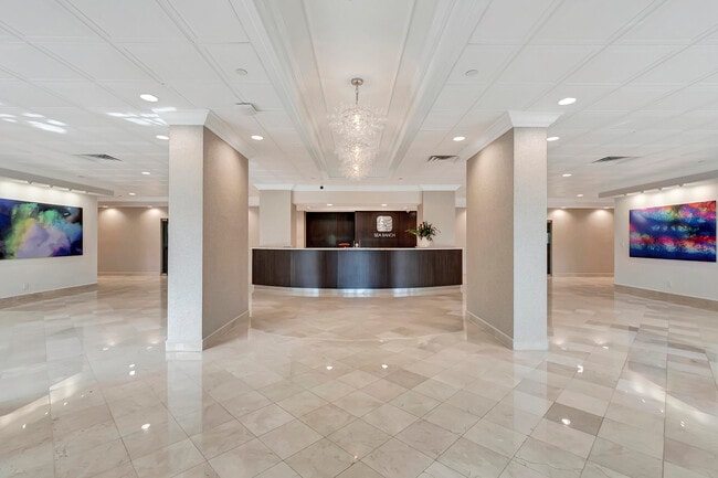 Building Photo - 4301 N Ocean Blvd