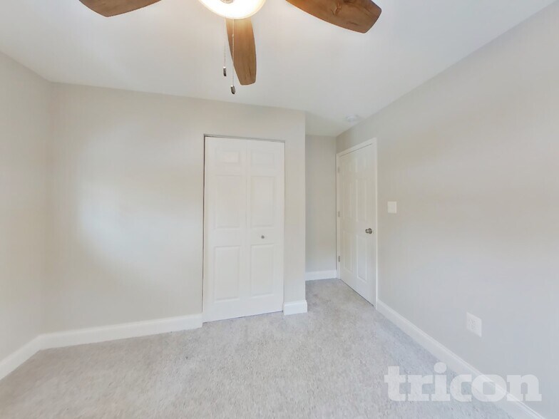 Building Photo - 106 Oakmere Rd