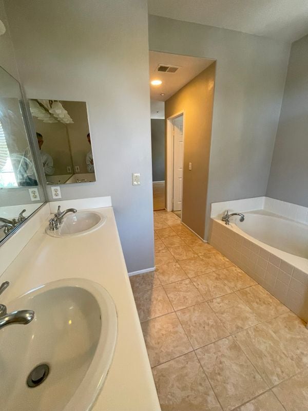 Building Photo - 414 Timberwood