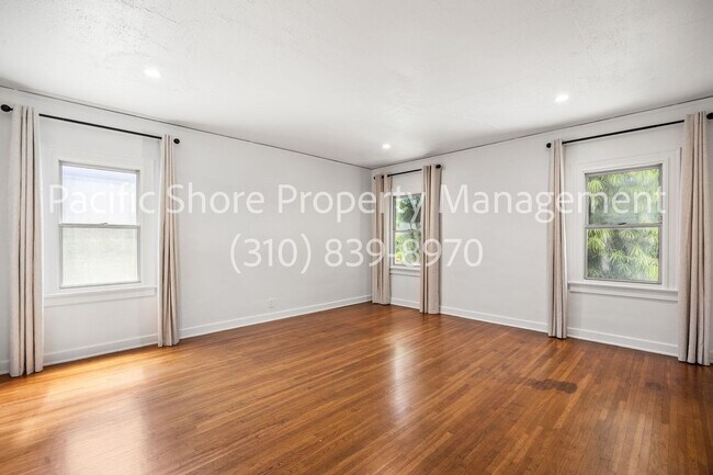 Building Photo - 107 N Mansfield Ave
