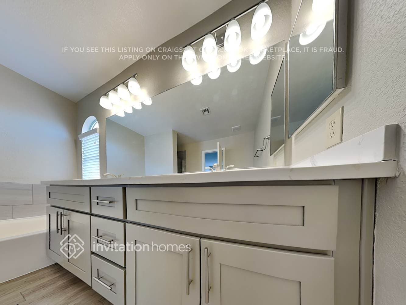 Building Photo - 1401 Lucia Dr