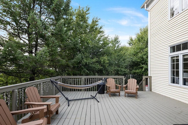 Building Photo - 321 Museum Village Rd