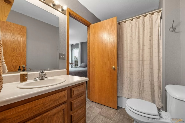 Building Photo - 4670 Teak Dr