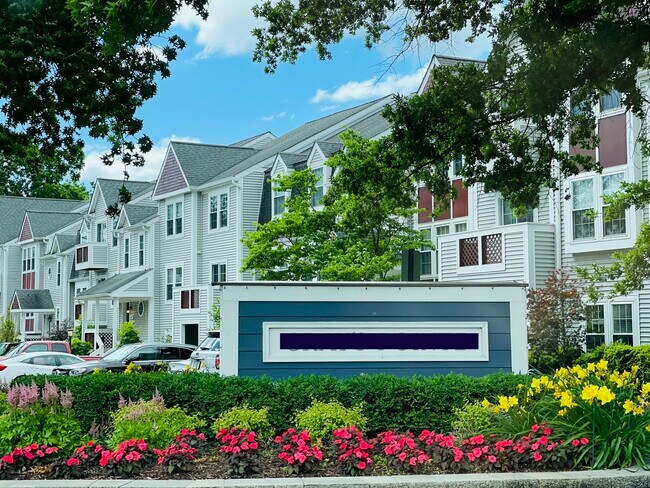 Condo entrance - 12920 Grays Pointe Rd