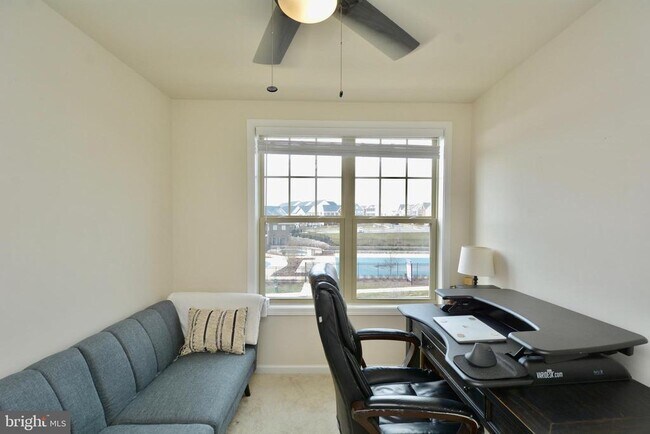 Building Photo - 22305 Broadway Ave