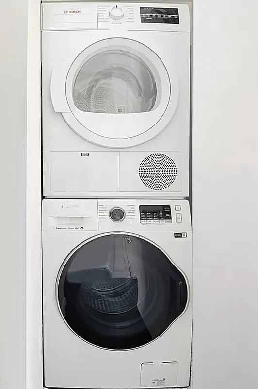 Building Photo - 166 Mulberry St