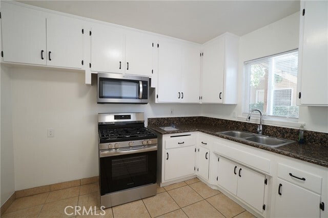 Building Photo - 1215 W 144th St