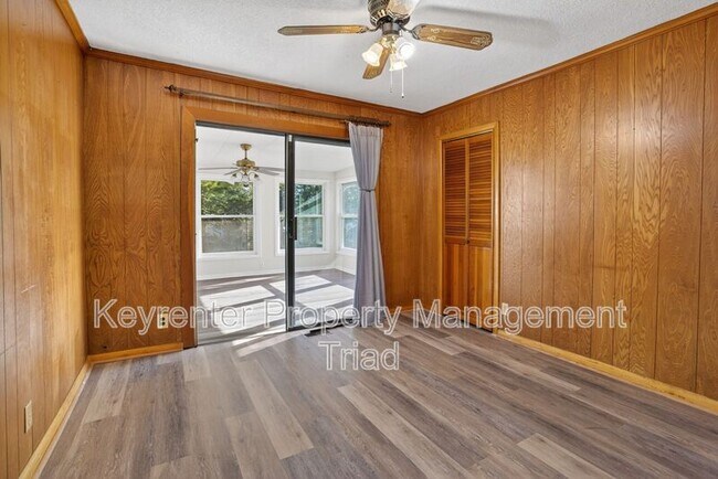 Building Photo - 402 Rand Blvd