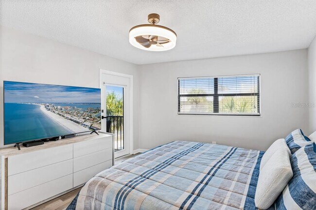 Building Photo - 3210 Gulf Blvd