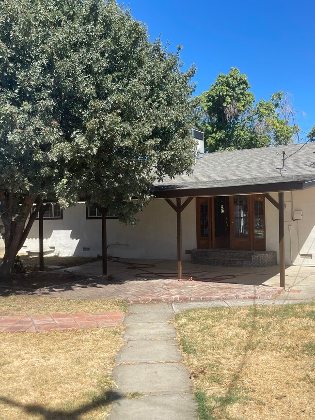 Building Photo - 1309 Cardinal St