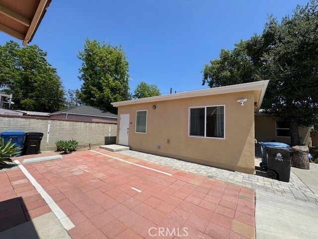 Building Photo - 5628 Beck Ave