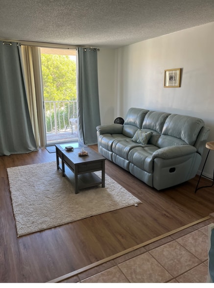 Building Photo - 500 Executive Center Dr