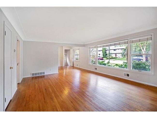 Building Photo - 3829 Ewing Ave S