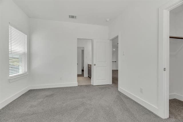 Building Photo - 7121 Talon Dr