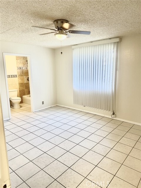 Building Photo - 2127 City View Ave