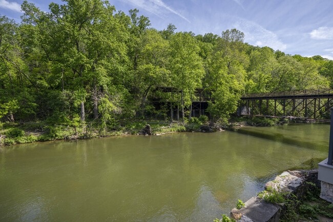 Building Photo - 118 Bancroft Mills Rd