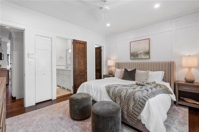 Building Photo - 663 Yorkshire Rd NE