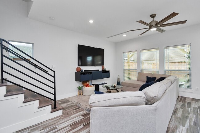 Building Photo - 4209 New Orleans St