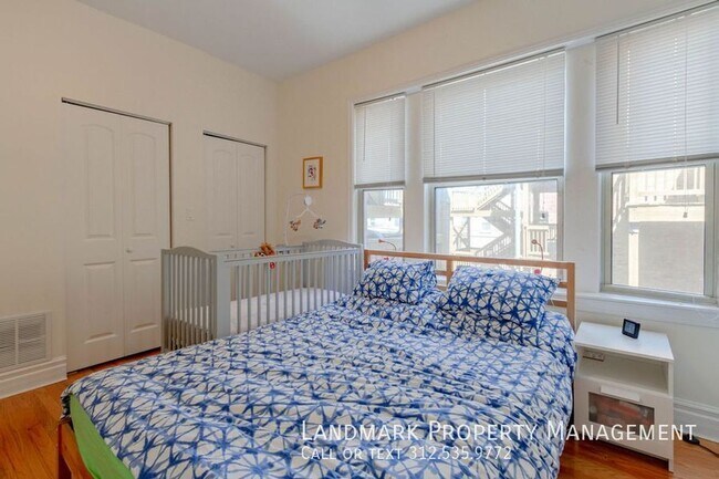 Building Photo - 4853 S Vincennes-#205