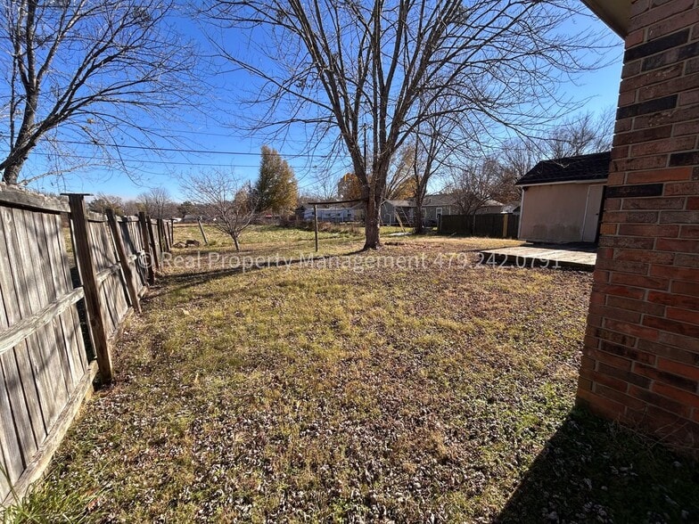 Building Photo - 80 Grand View Dr