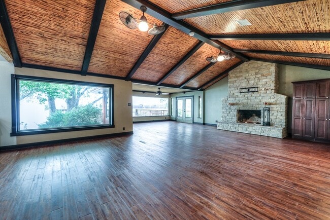 Building Photo - 10725 Joann St