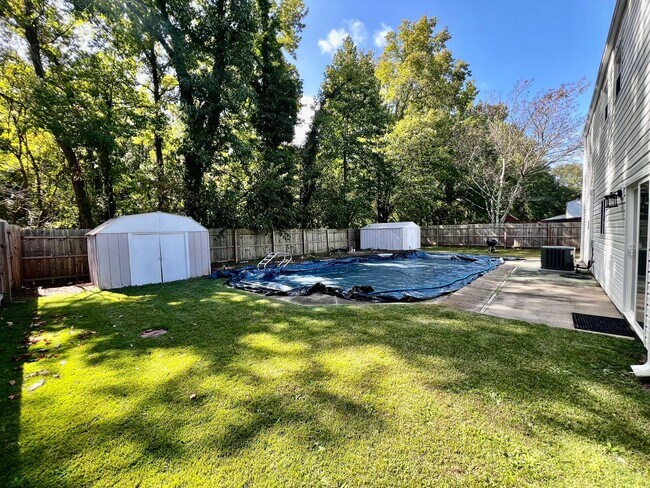 Building Photo - Come see this FULLY renovated two-story tr...