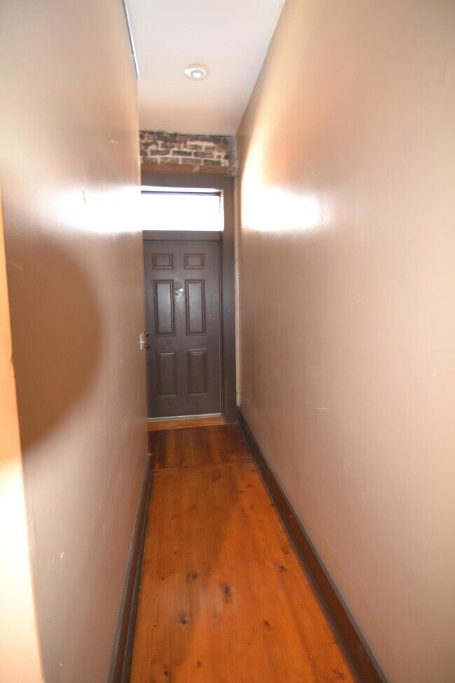 Building Photo - 214 S Campbell Ave