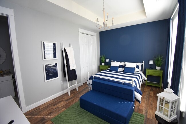 Building Photo - 846 Rosa Cir