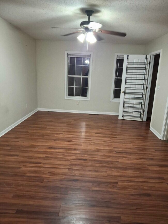 Building Photo - 80 Davis Mill Ct